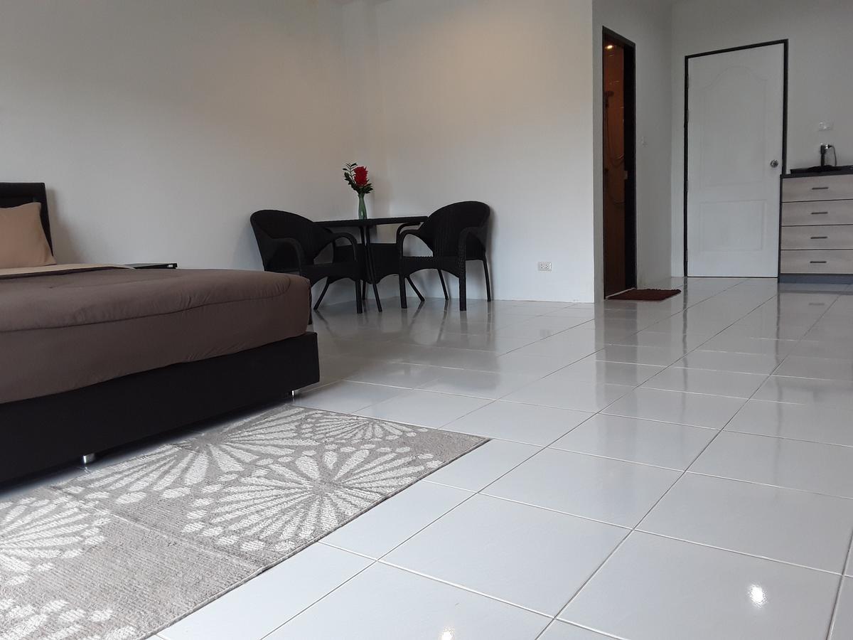Saiyuan Guesthouse Rawai Rom bilde
